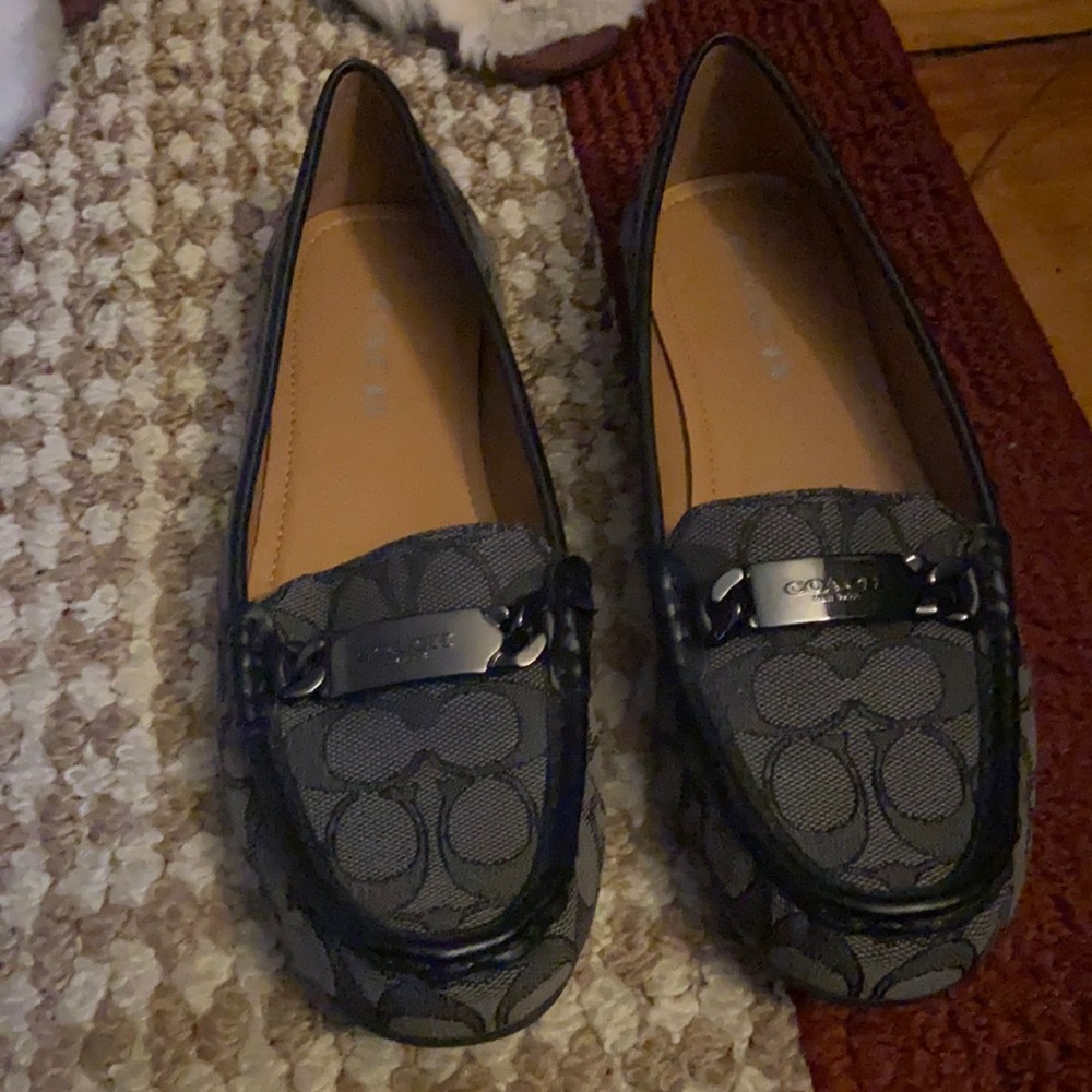 Coach flats